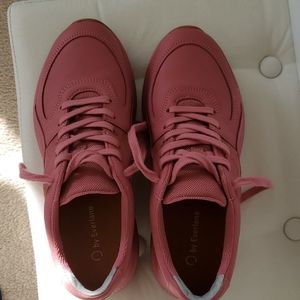 NWOT Everlane Trainer